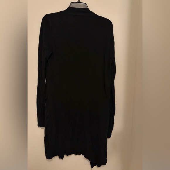 Carly Jean Los Angeles Cardigan - Picture 3 of 4